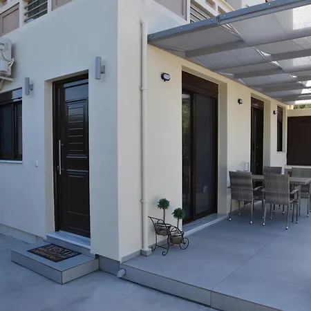 Pirgos Deluxe - Private Parking Apartment *