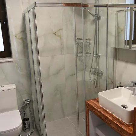 Pirgos Deluxe - Private Parking Apartment Kissamos